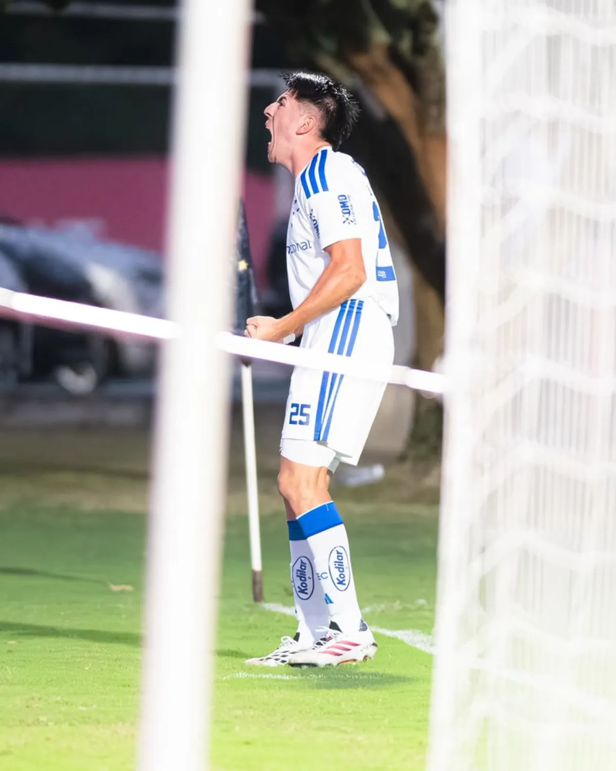 Vitória 1 x 3 Cruzeiro