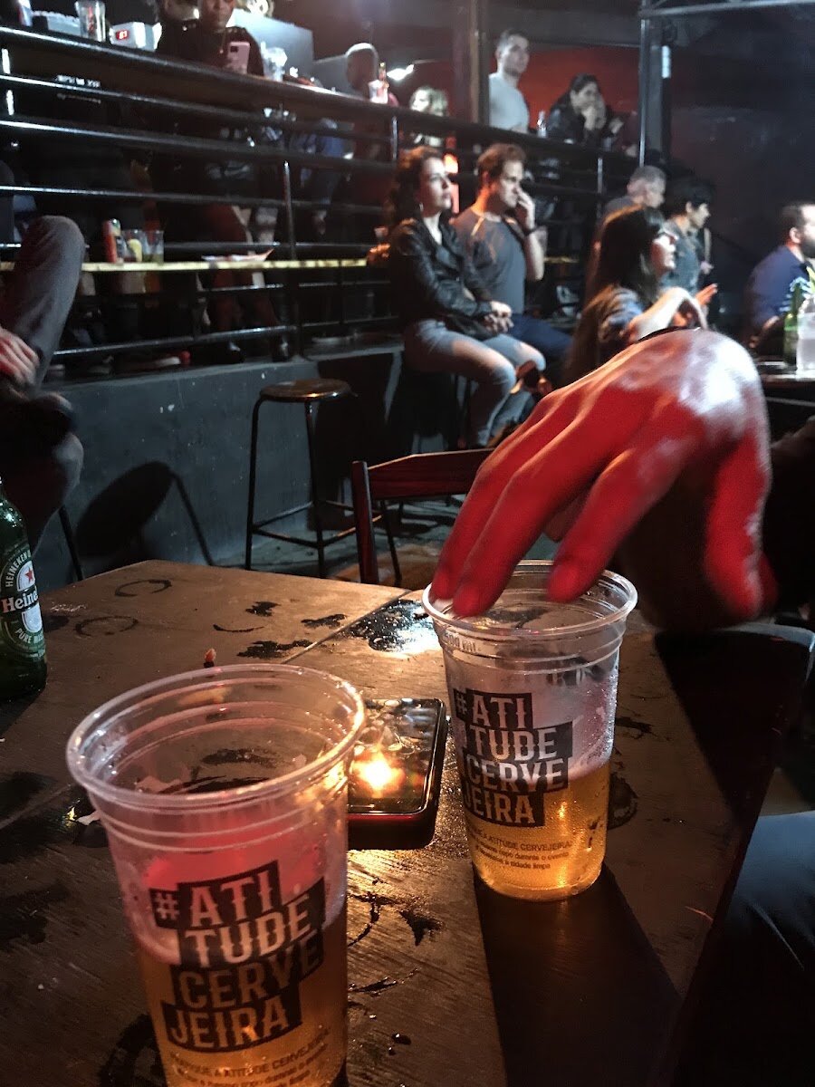 Caverna Rock Pub — foto do ambiente