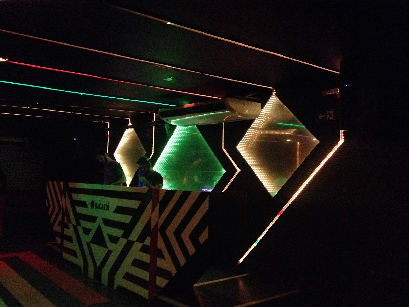 DDuck DClub — foto do ambiente