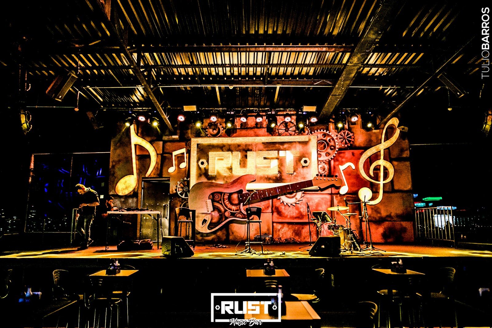 Rust Music Bar — foto do ambiente