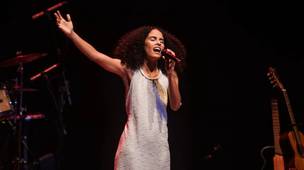 LAURA CATARINA CANTA VANDER LEE – GRAVAÇÃO DO SHOW AO VIVO