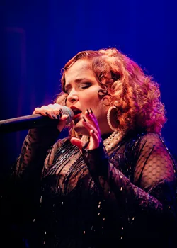 Jazz Cine Brasil Apresenta Thais Coimbra Em Chez Moi